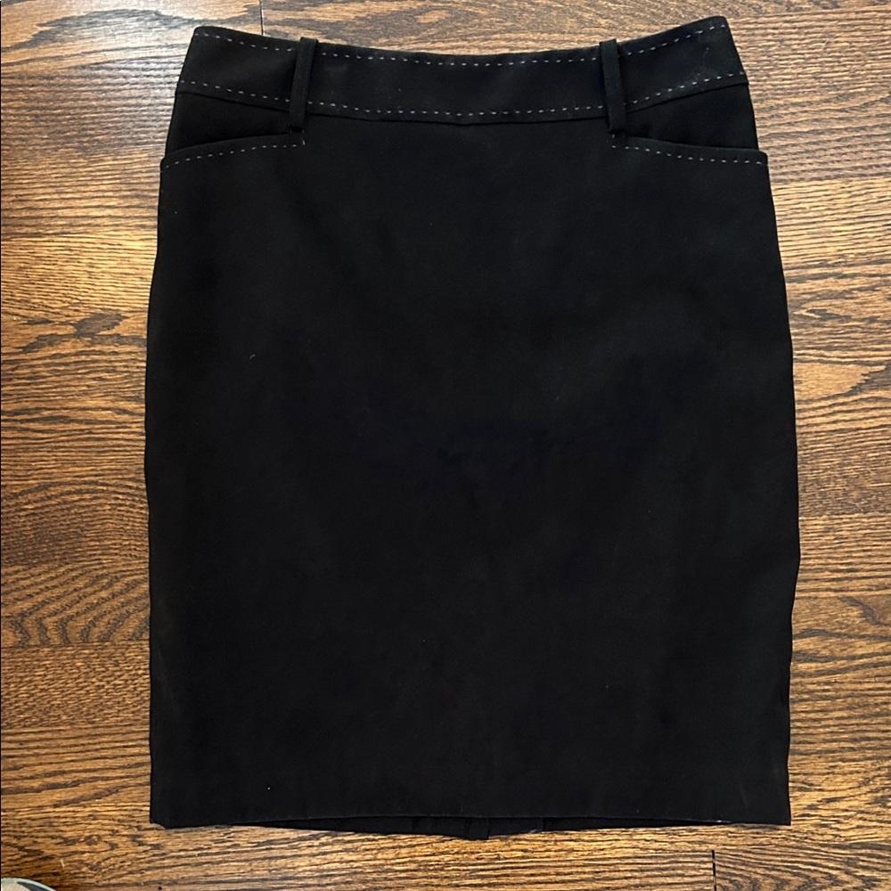 J. McLaughlin Black Pencil Skirt